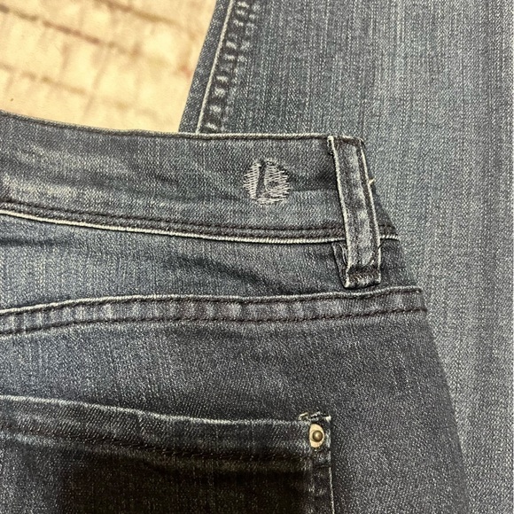 KENSIE EFFORTLESS ANKLE LENGTH MID RISE SKINNY JEANS size 6 or 28 EUC - Picture 3 of 14